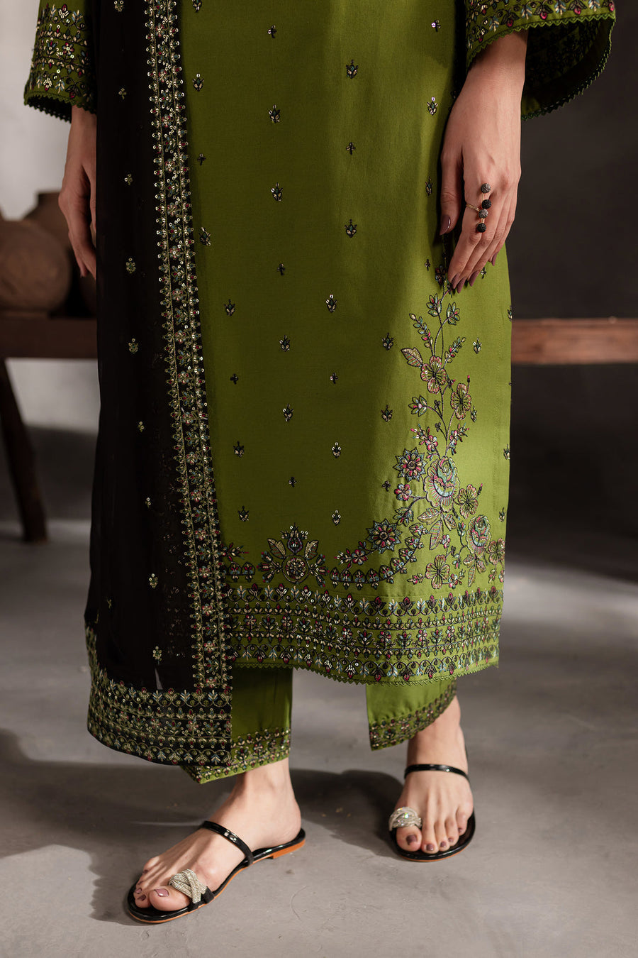 Mehrun – Olive Stitched 3 Piece Embroidered Suit