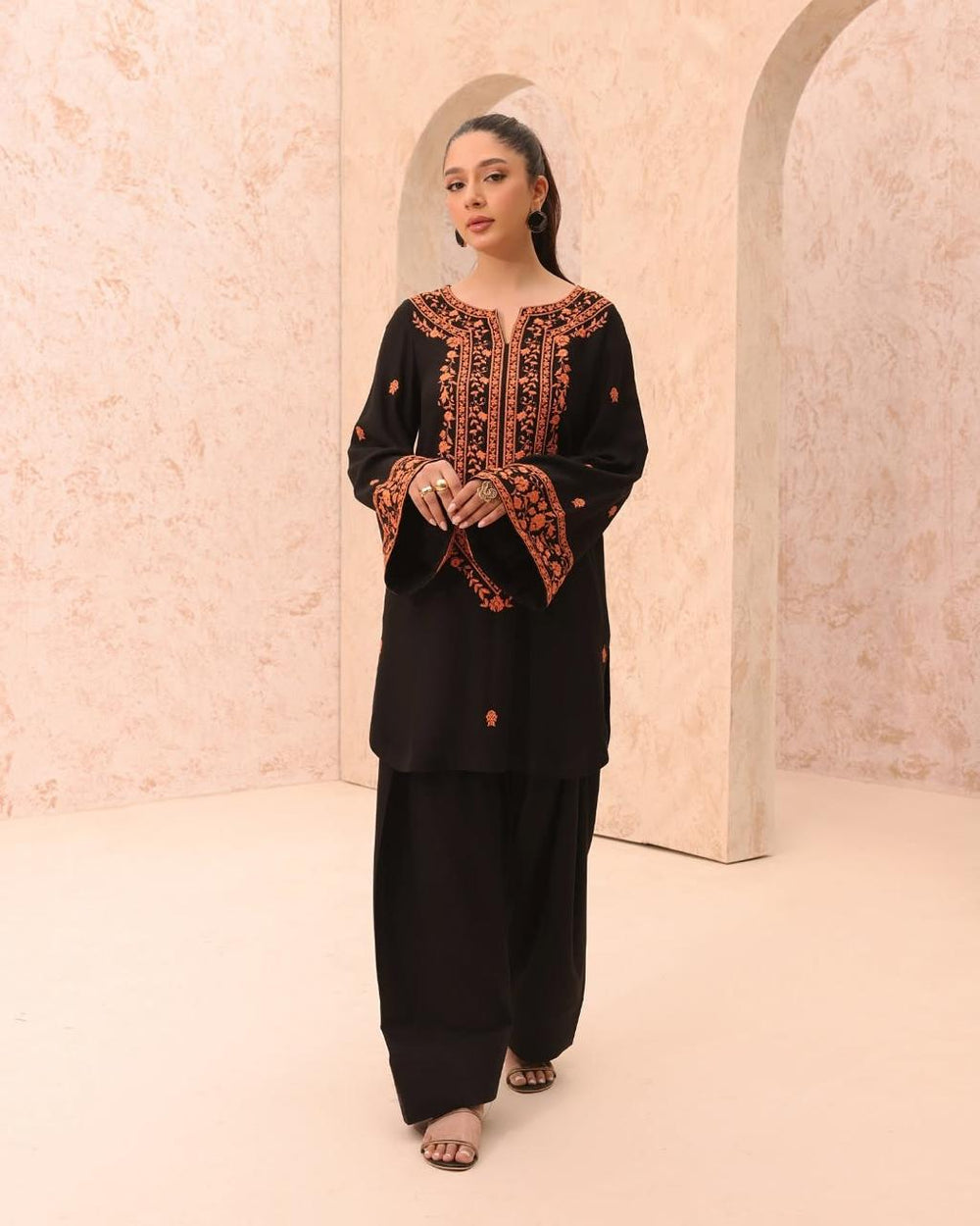 Mehrun – Black & Rust Stitched 2 Piece Suit