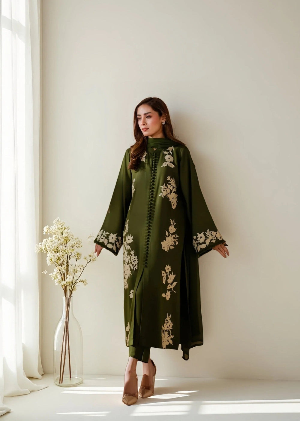 Elara – Olive Embroidered Linen 3-Piece Set with Chiffon Dupatta
